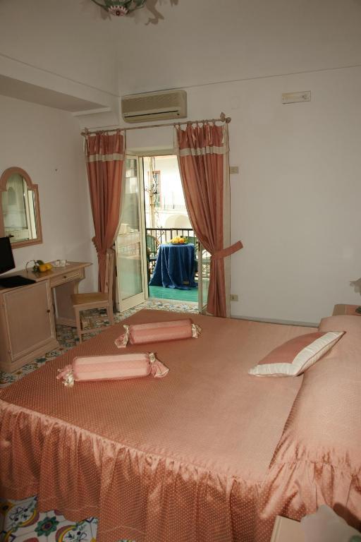 阿方索亚马雷酒店 普莱亚诺 客房 照片